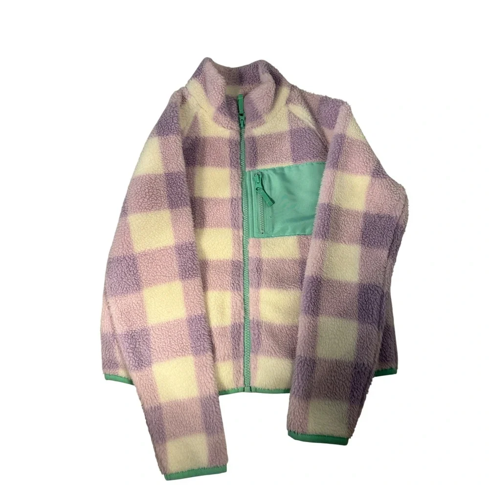 Crewcuts cozy up